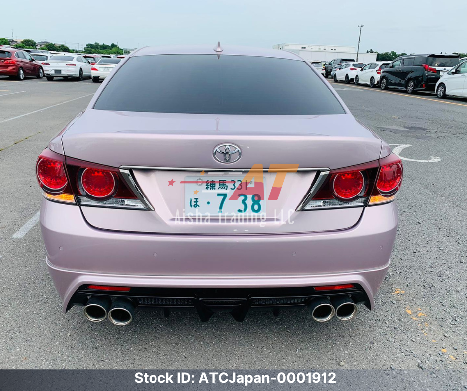 2016 Toyota Crown